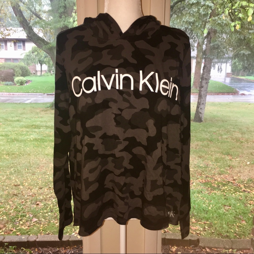 Women’s Calvin Klein Pullover